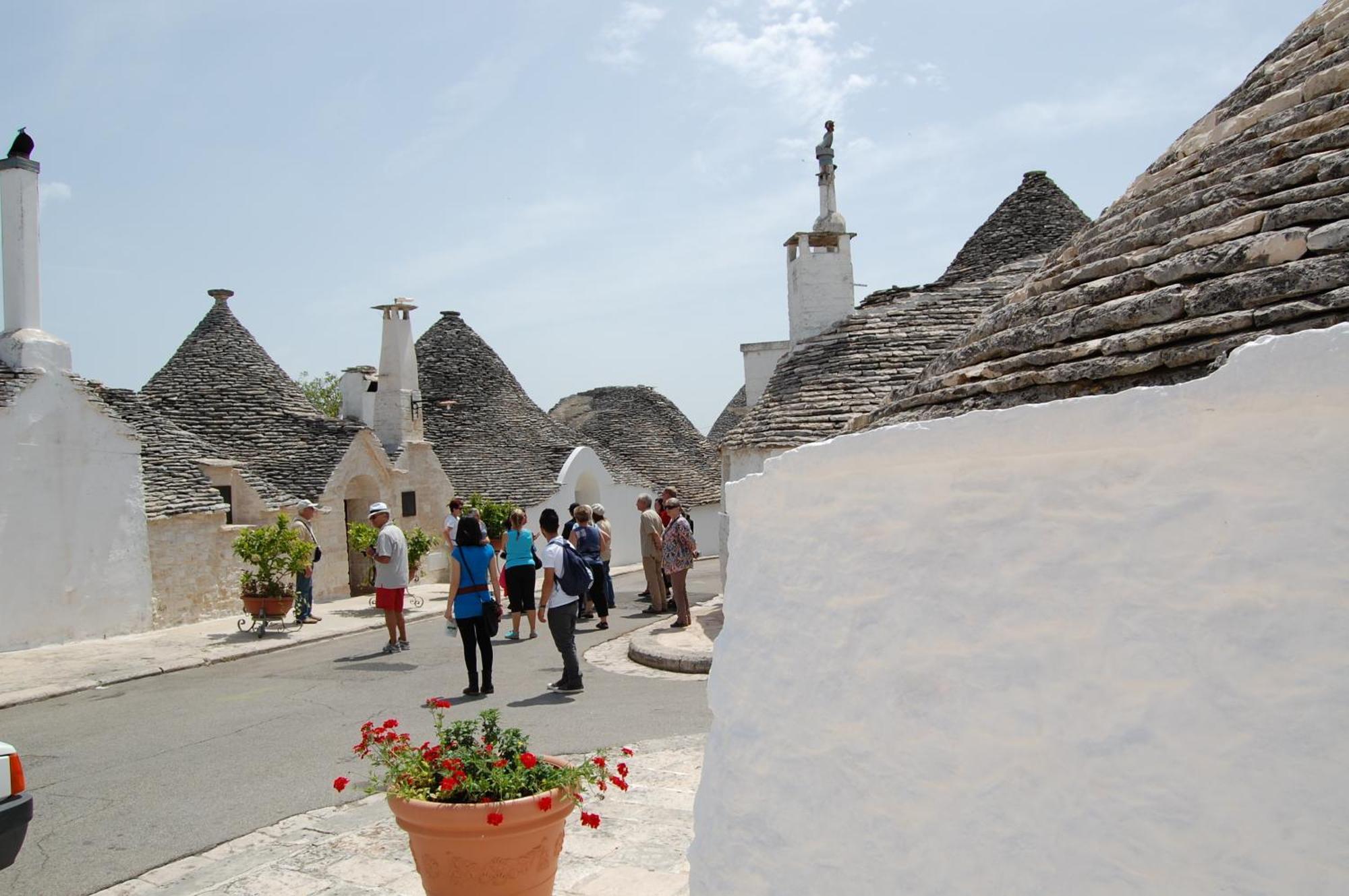 Trulli Holiday Albergo Diffuso Alberobello Exterior foto